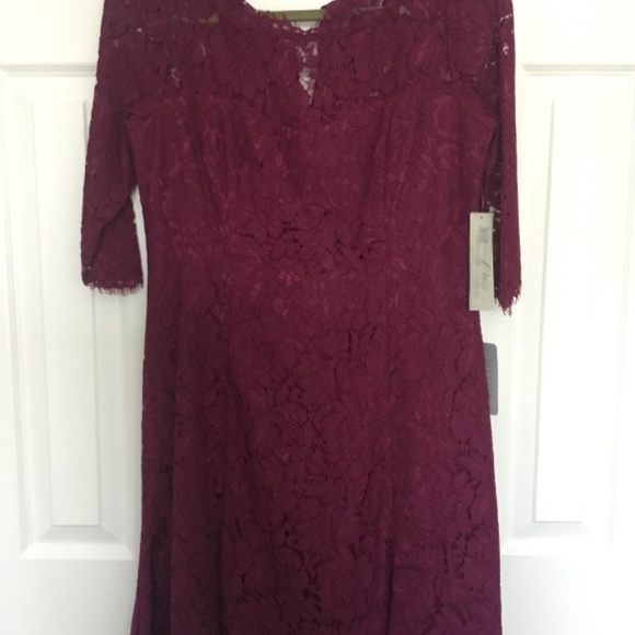 NWT Eliza J Burgundy Lace Dress Sz8P petite - Picture 2 of 5